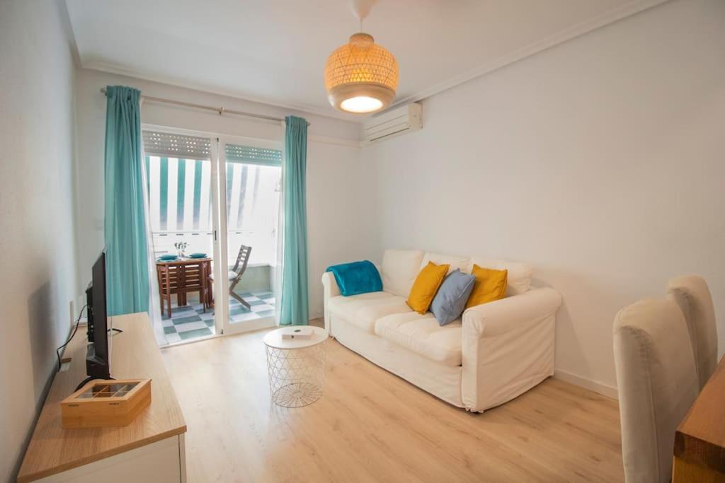 Feines Appartement Mit Hafenblick Santa Pola Dış mekan fotoğraf