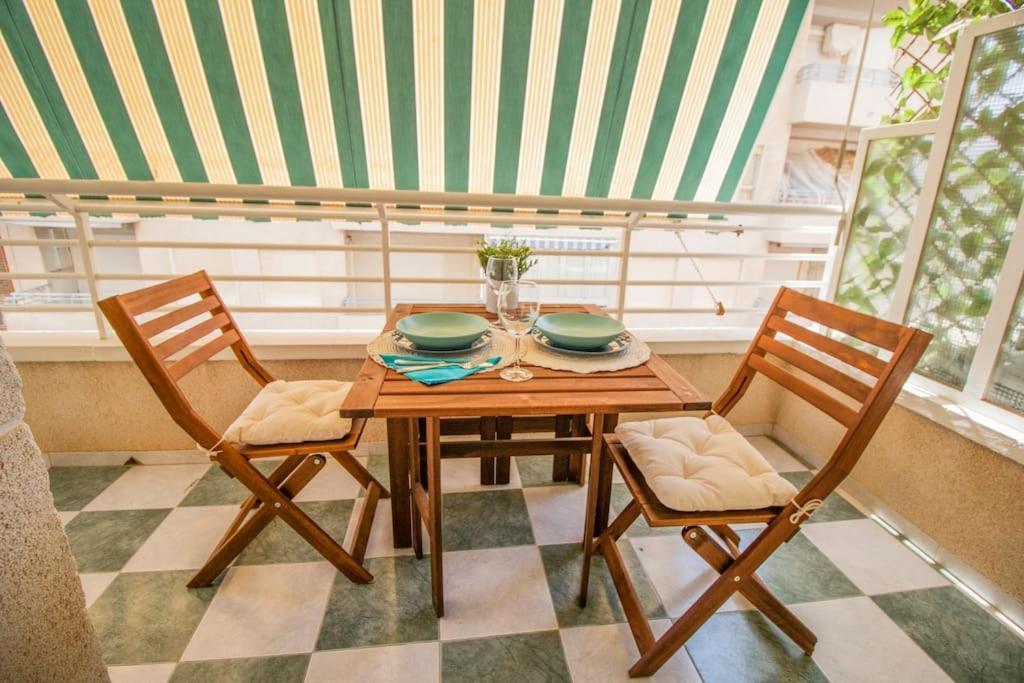 Feines Appartement Mit Hafenblick Santa Pola Dış mekan fotoğraf